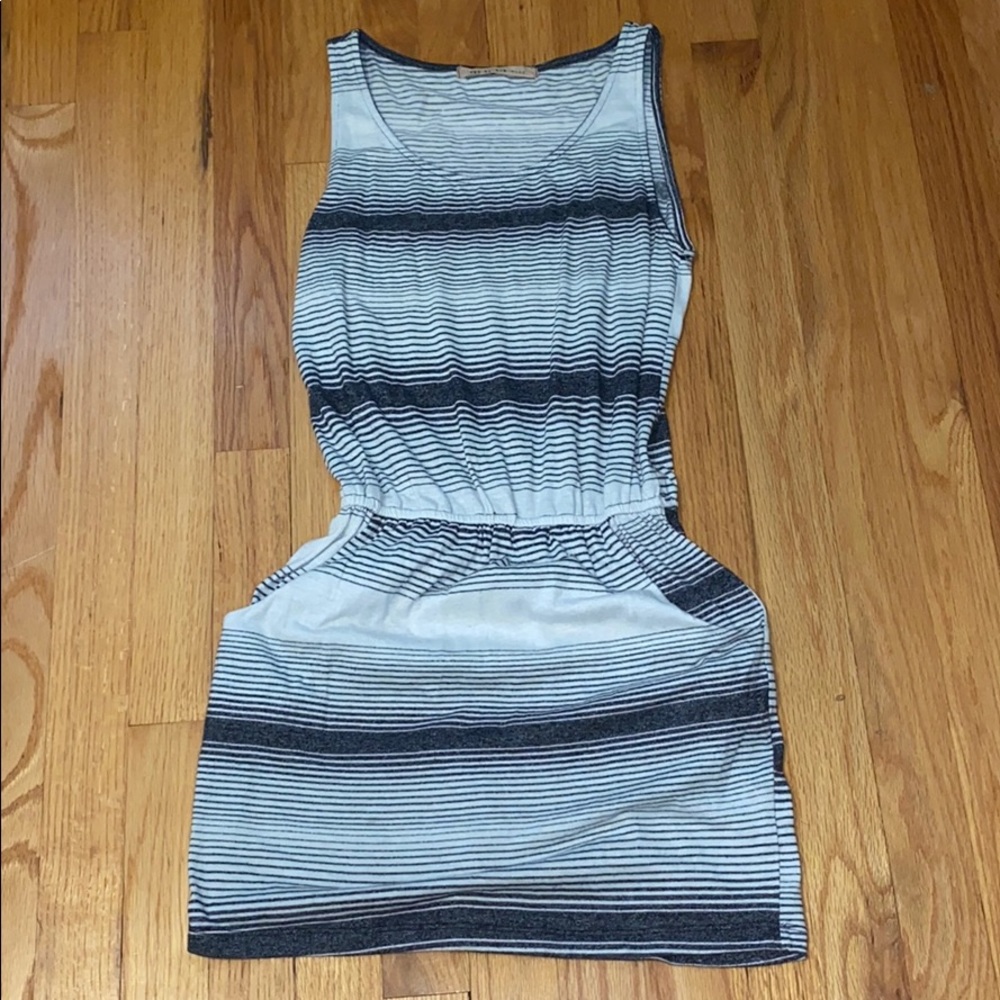 XS cinch waist dress W/ POCKETS